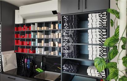 Alsancak 1.Kordonda Güzellik Kozmetik Kişisel Bakım Salonu
