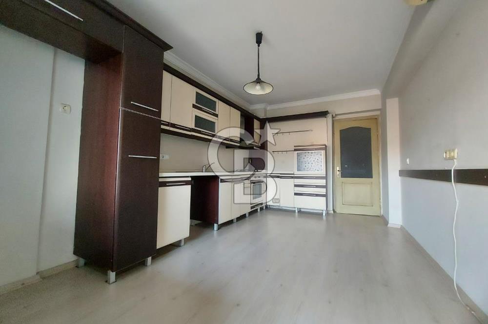 Karşıyaka Örnekköy Zeytinevleri Sitesi İçinde Havuzlu Satılık 3+1 Daire