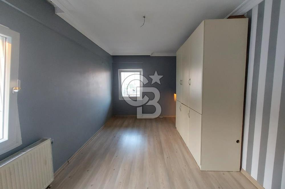 Karşıyaka Örnekköy Zeytinevleri Sitesi İçinde Havuzlu Satılık 3+1 Daire
