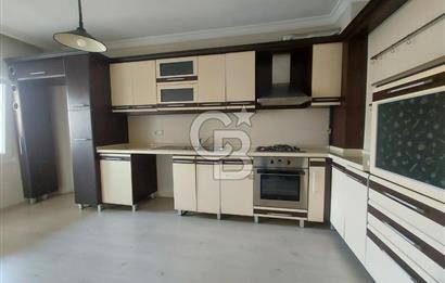 Karşıyaka Örnekköy Zeytinevleri Sitesi İçinde Havuzlu Satılık 3+1 Daire