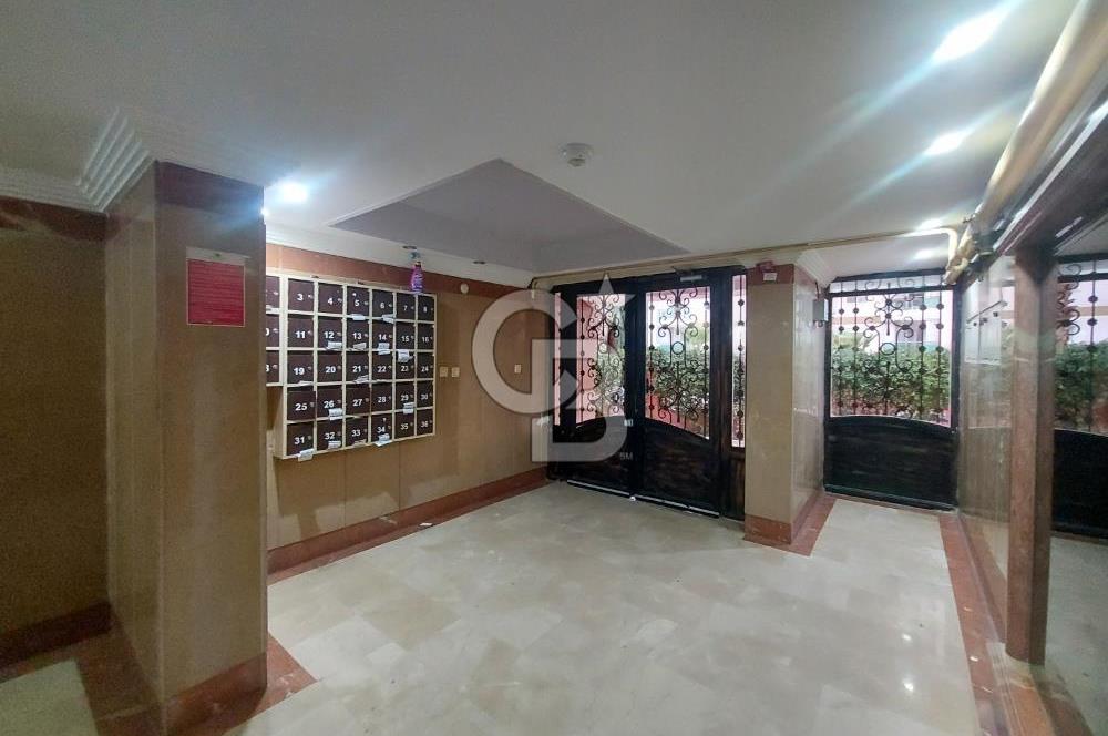 Karşıyaka Örnekköy Zeytinevleri Sitesi İçinde Havuzlu Satılık 3+1 Daire