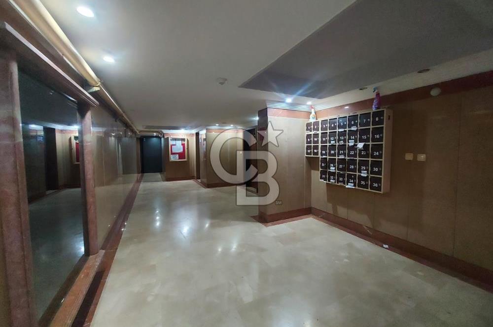 Karşıyaka Örnekköy Zeytinevleri Sitesi İçinde Havuzlu Satılık 3+1 Daire