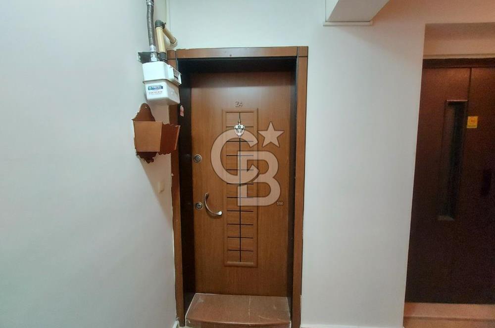 Karşıyaka Örnekköy Zeytinevleri Sitesi İçinde Havuzlu Satılık 3+1 Daire