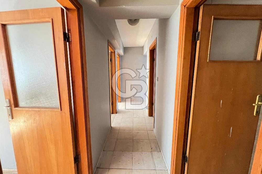 Karşıyaka Anadolu Caddesi Üzeri Satılık 3+1
