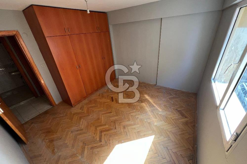 Karşıyaka Anadolu Caddesi Üzeri Satılık 3+1