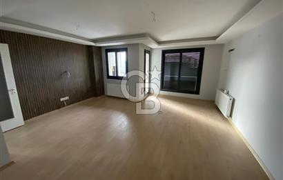 Karşıyaka Cumhuriyet Mah’de  Dubleks Kiralık 3+1 Daire