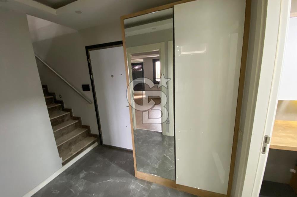 Karşıyaka Cumhuriyet Mah’de  Dubleks Kiralık 3+1 Daire