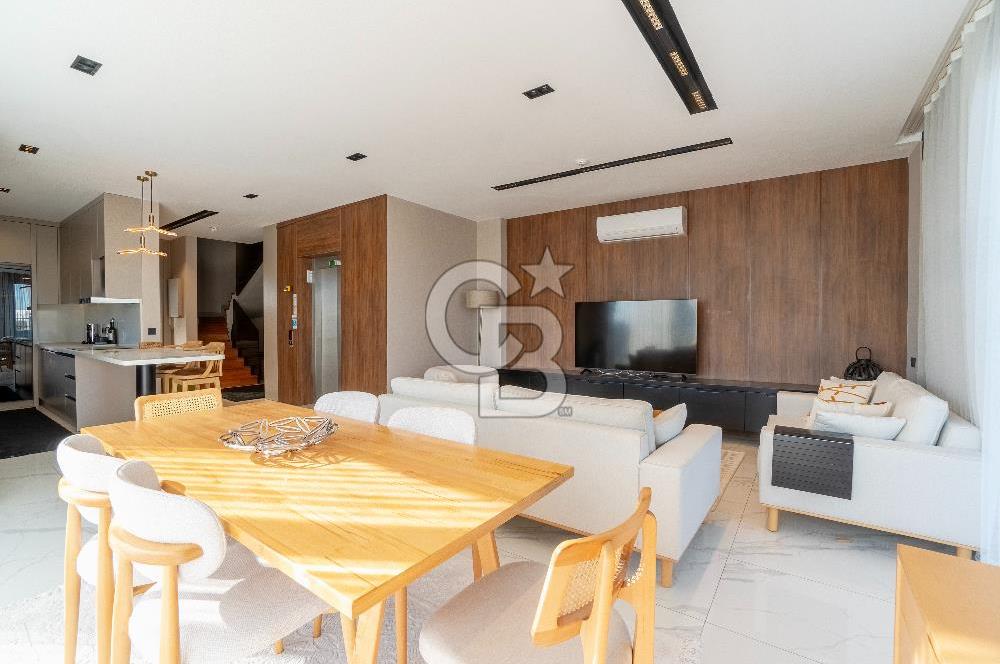 BUTİK SİTE İÇERİSİNDE SATILIK TRİPLEKS VİLLA (ASANSÖRLÜ)