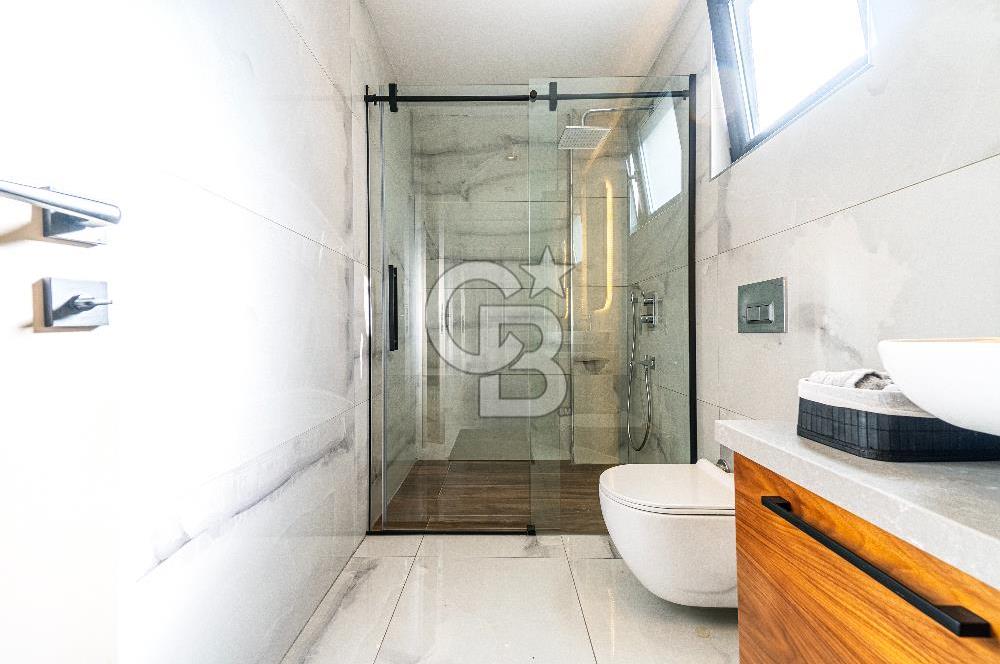 BUTİK SİTE İÇERİSİNDE SATILIK TRİPLEKS VİLLA (ASANSÖRLÜ)