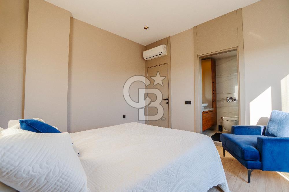 BUTİK SİTE İÇERİSİNDE SATILIK TRİPLEKS VİLLA (ASANSÖRLÜ)