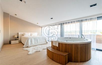 BUTİK SİTE İÇERİSİNDE SATILIK TRİPLEKS VİLLA (ASANSÖRLÜ)