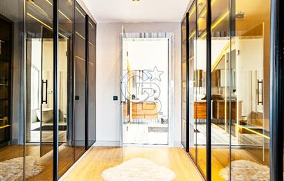 BUTİK SİTE İÇERİSİNDE SATILIK TRİPLEKS VİLLA (ASANSÖRLÜ)