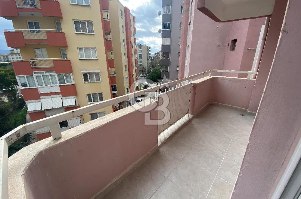 BAYRAKLI MANAVKUYU'da SATILIK ARA KAT 3+1 DAİRE