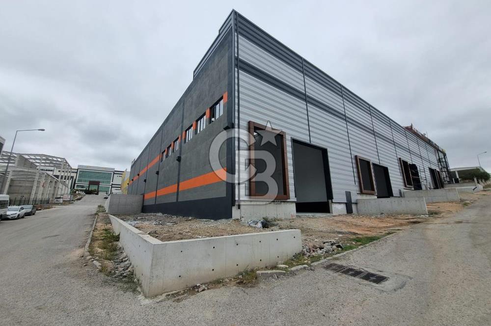 SARAY OSBDE OTOBANA CEPHE 4000 M2 KAPALI ALAN FABRİKA/İMALATHANE
