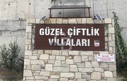 C.B ARMONİDEN ULAMIŞ ' TA 1000 M2 ARSA İÇİNDE HAVUZLU VİLLA.
