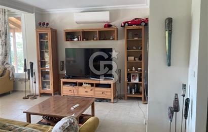C.B ARMONİDEN ULAMIŞ ' TA 1000 M2 ARSA İÇİNDE HAVUZLU VİLLA.