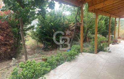 C.B ARMONİDEN ULAMIŞ ' TA 1000 M2 ARSA İÇİNDE HAVUZLU VİLLA.