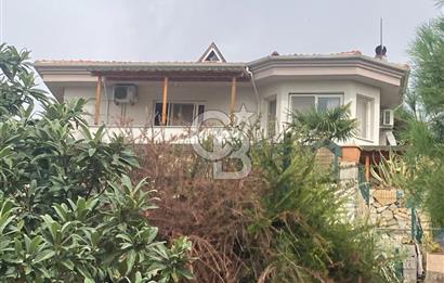 C.B ARMONİDEN ULAMIŞ ' TA 1000 M2 ARSA İÇİNDE HAVUZLU VİLLA.