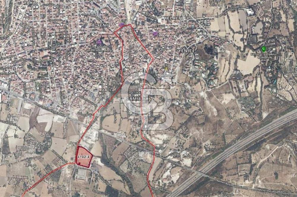 Eren Erden'den Urla Camiatikte Deniz Manzaralı Satılık Parseller