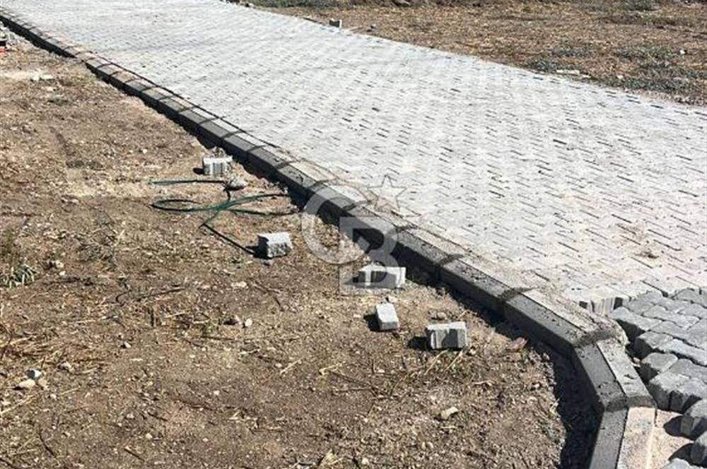 Eren Erden'den Urla Camiatikte Deniz Manzaralı Satılık Parseller