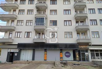 COLDWELL BANKER SAFİR'den MERKEZİ KONUM da DEPOLU 700 m2 DÜKKAN