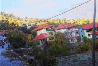 Antalya Gündoğmuşda yerleşme 250 m mesafede 2 dönüm bahçe