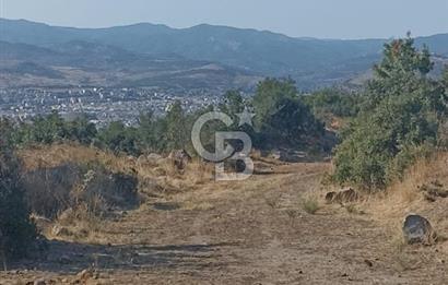 Bergama Sindelde İlçe Merkezine 10 dk mesafede Manzarali Arazi