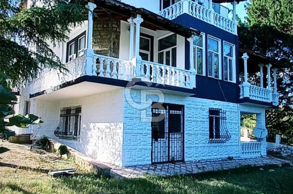 KAYTAZDEREDE 742 M2 ARSA İÇERİSİNDE SATILIK BAKIMLI TRİPLEKS VİLLA! 
