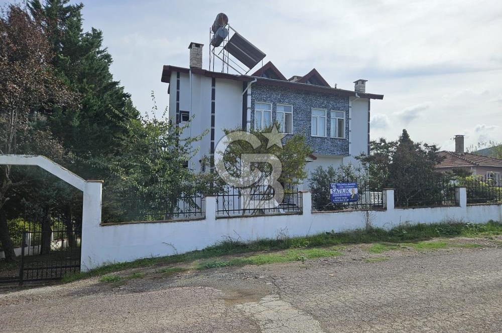 KAYTAZDEREDE 742 M2 ARSA İÇERİSİNDE SATILIK BAKIMLI TRİPLEKS VİLLA! 