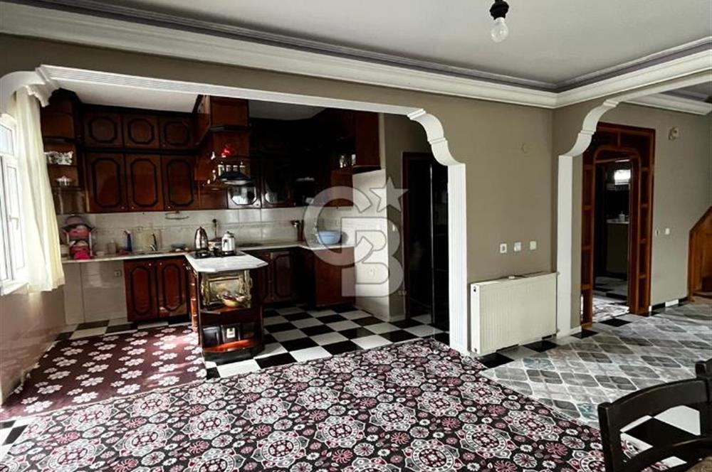 KAYTAZDEREDE 742 M2 ARSA İÇERİSİNDE SATILIK BAKIMLI TRİPLEKS VİLLA! 