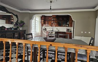KAYTAZDEREDE 742 M2 ARSA İÇERİSİNDE SATILIK BAKIMLI TRİPLEKS VİLLA! 