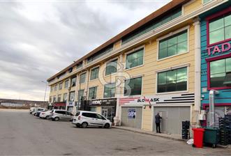 Serbest Bölge Girişinde Satılık 4 Katlı İşyeri 