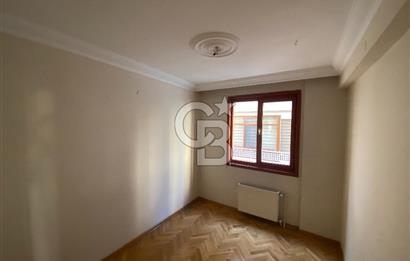 Çankaya İşçi Blokları'nda Merkezi Konumda 3+1 Kiralık Daire - 3 Cepheli, Geniş Balkonlu