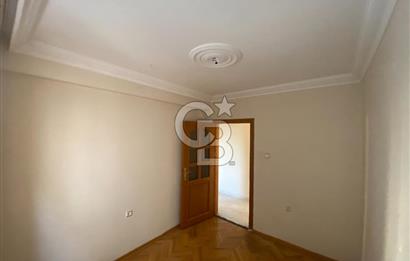 Çankaya İşçi Blokları'nda Merkezi Konumda 3+1 Kiralık Daire - 3 Cepheli, Geniş Balkonlu