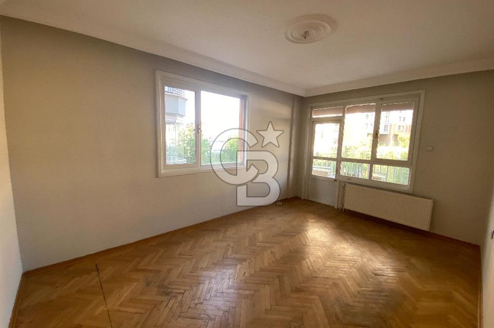 Çankaya İşçi Blokları'nda Merkezi Konumda 3+1 Kiralık Daire - 3 Cepheli, Geniş Balkonlu