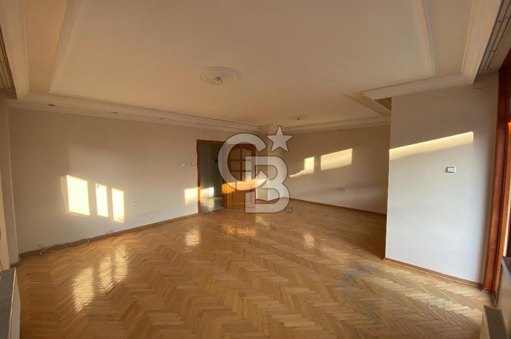 Çankaya İşçi Blokları'nda Merkezi Konumda 3+1 Kiralık Daire - 3 Cepheli, Geniş Balkonlu