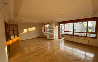 Çankaya İşçi Blokları'nda Merkezi Konumda 3+1 Kiralık Daire - 3 Cepheli, Geniş Balkonlu