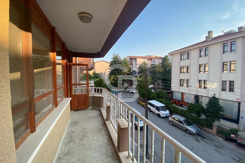 Çankaya İşçi Blokları'nda Merkezi Konumda 3+1 Kiralık Daire - 3 Cepheli, Geniş Balkonlu