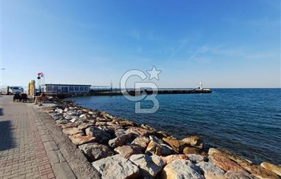 GÜZELBAHÇE SAHİLİNDE, DENİZ MANZARASINI GÖREN 140m² 3+1 DAİRE