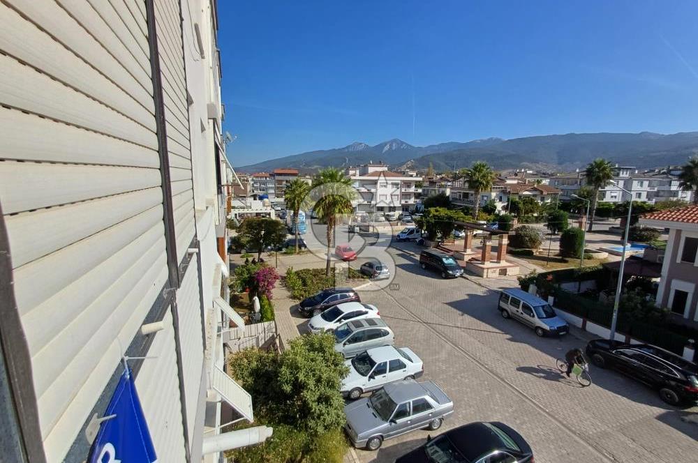 GÜZELBAHÇE SAHİLİNDE, DENİZ MANZARASINI GÖREN 140m² 3+1 DAİRE
