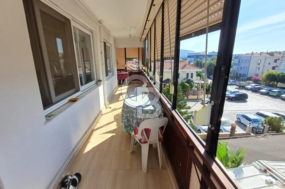 GÜZELBAHÇE SAHİLİNDE, DENİZ MANZARASINI GÖREN 140m² 3+1 DAİRE