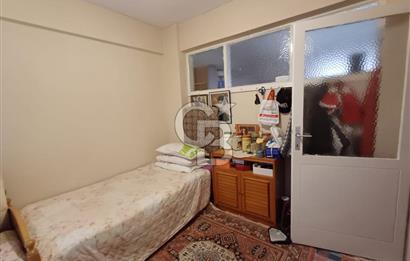 GÜZELBAHÇE SAHİLİNDE, DENİZ MANZARASINI GÖREN 140m² 3+1 DAİRE