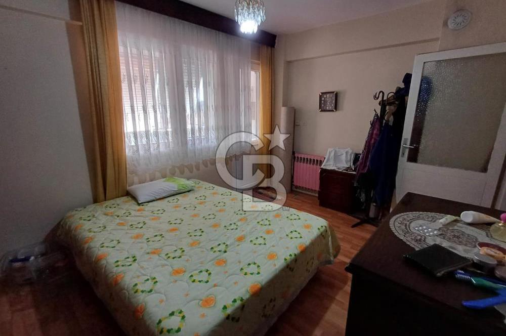 GÜZELBAHÇE SAHİLİNDE, DENİZ MANZARASINI GÖREN 140m² 3+1 DAİRE