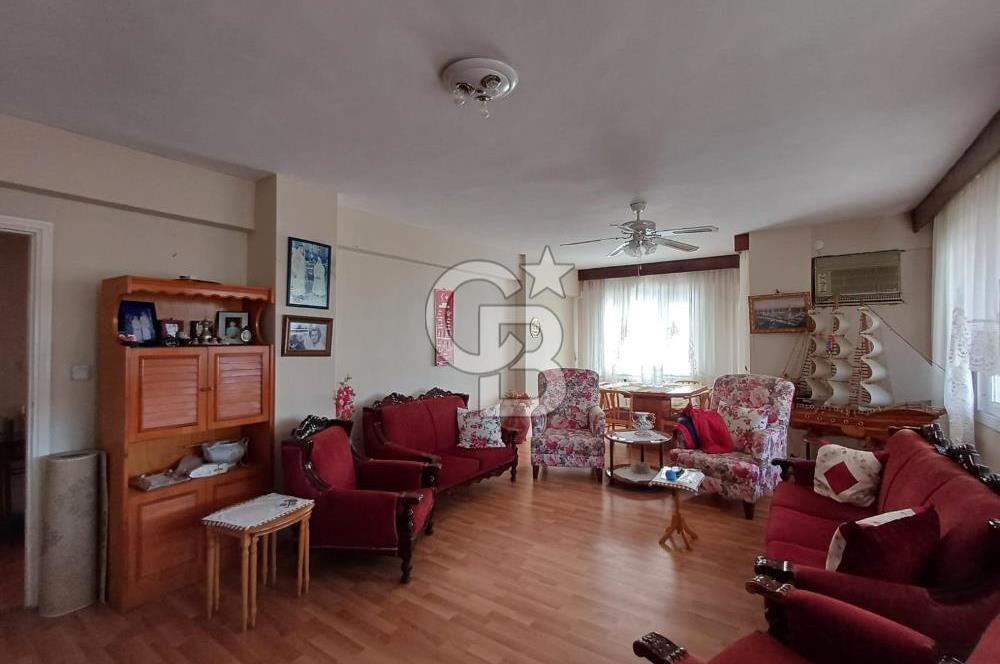 GÜZELBAHÇE SAHİLİNDE, DENİZ MANZARASINI GÖREN 140m² 3+1 DAİRE