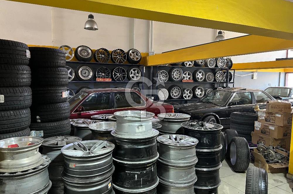 Bostancık Caddesi Üzerinde 300m2 Satılık Dükkan