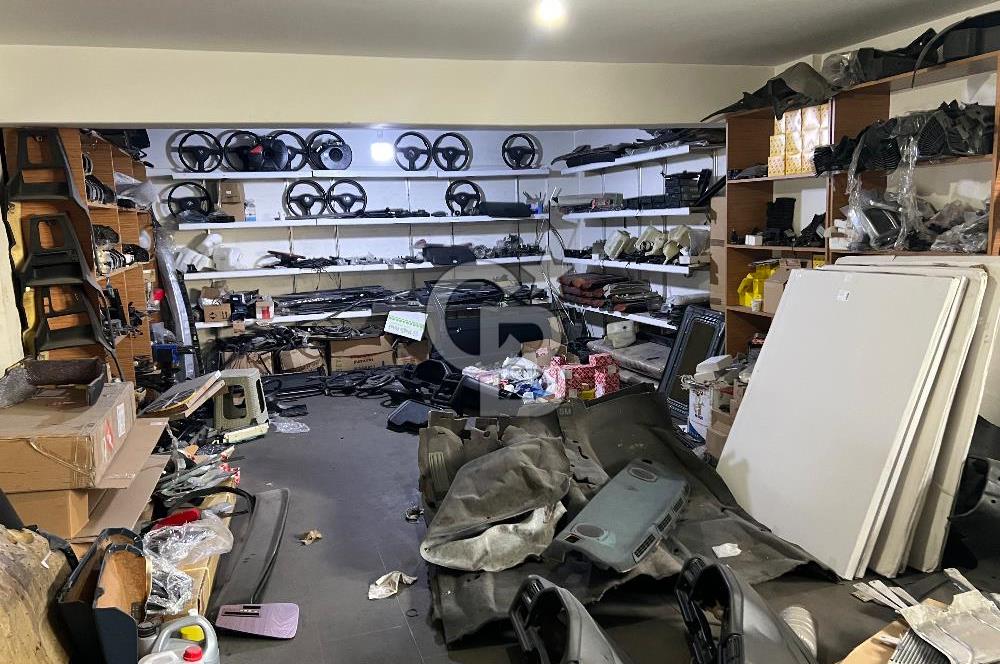Bostancık Caddesi Üzerinde 300m2 Satılık Dükkan