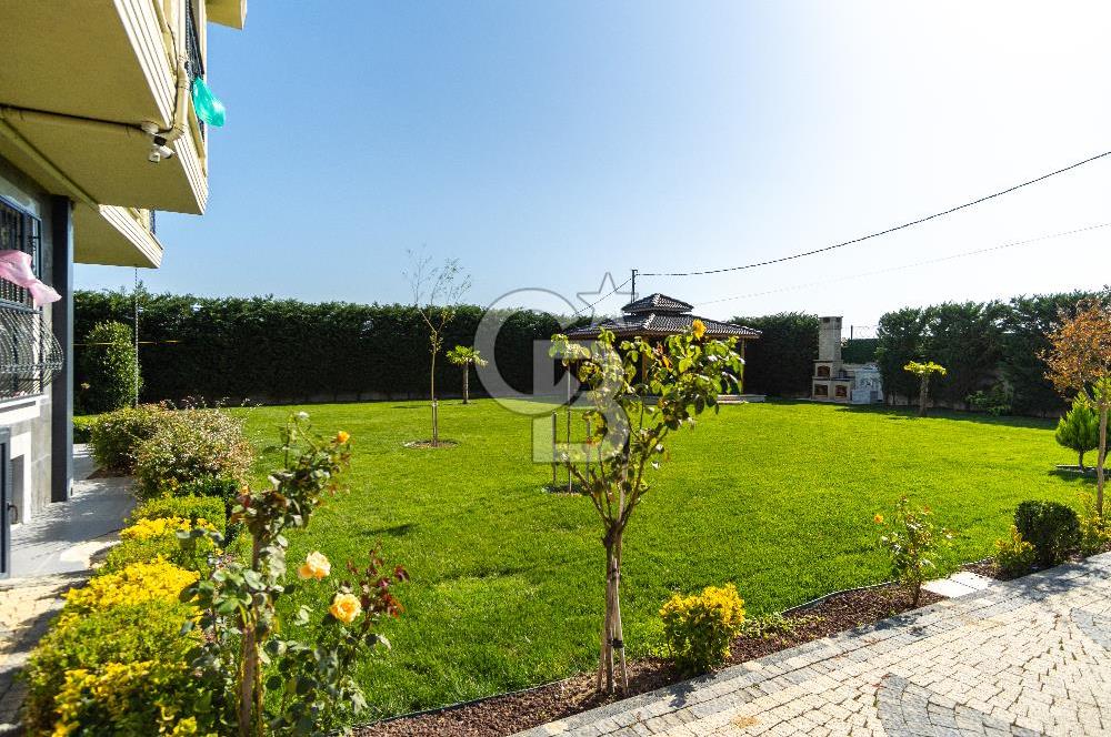 İstanbul Çatalca İzzettin'de 6+2 Full Eşyalı Satılık Villa