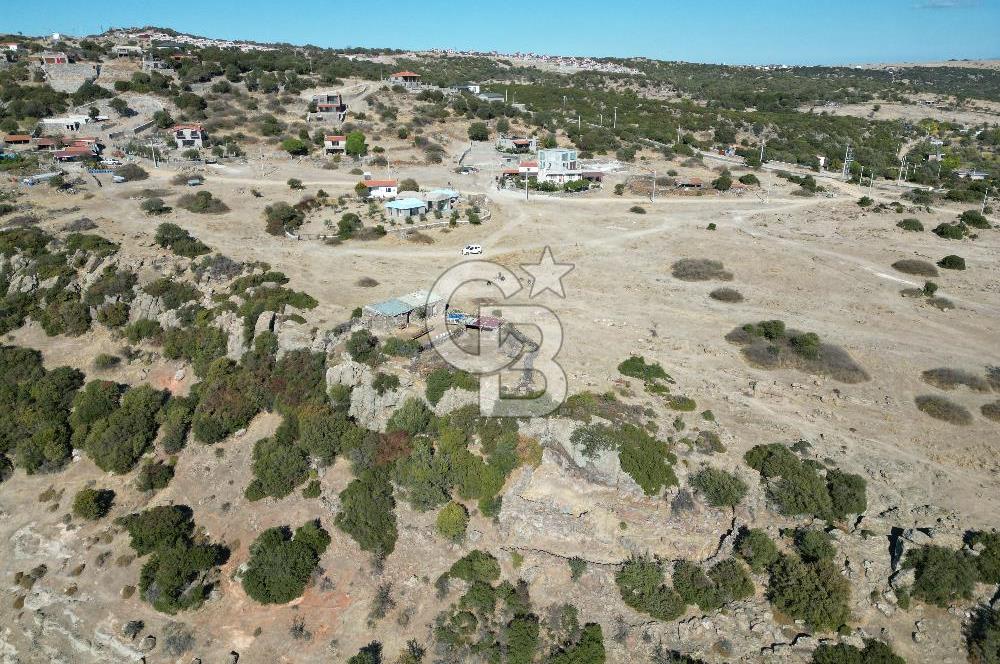 AYVACIK BALABANLI'DA MİDİLLİ MANZARALI SATILIK EV , DAM VE BAHÇE