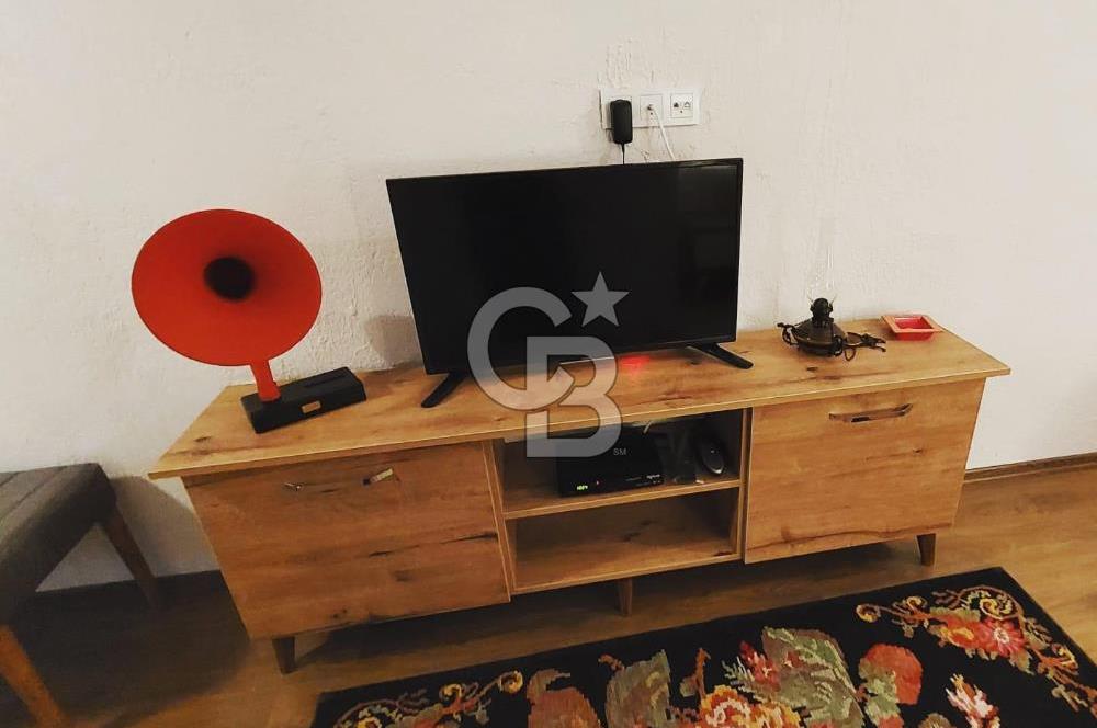 URLA SANAT SOKAĞINA YÜRÜME MESAFESİNDE ŞÖMİNE JAKUZİLİ MÜSTAKİL TAŞ EV SATILIK