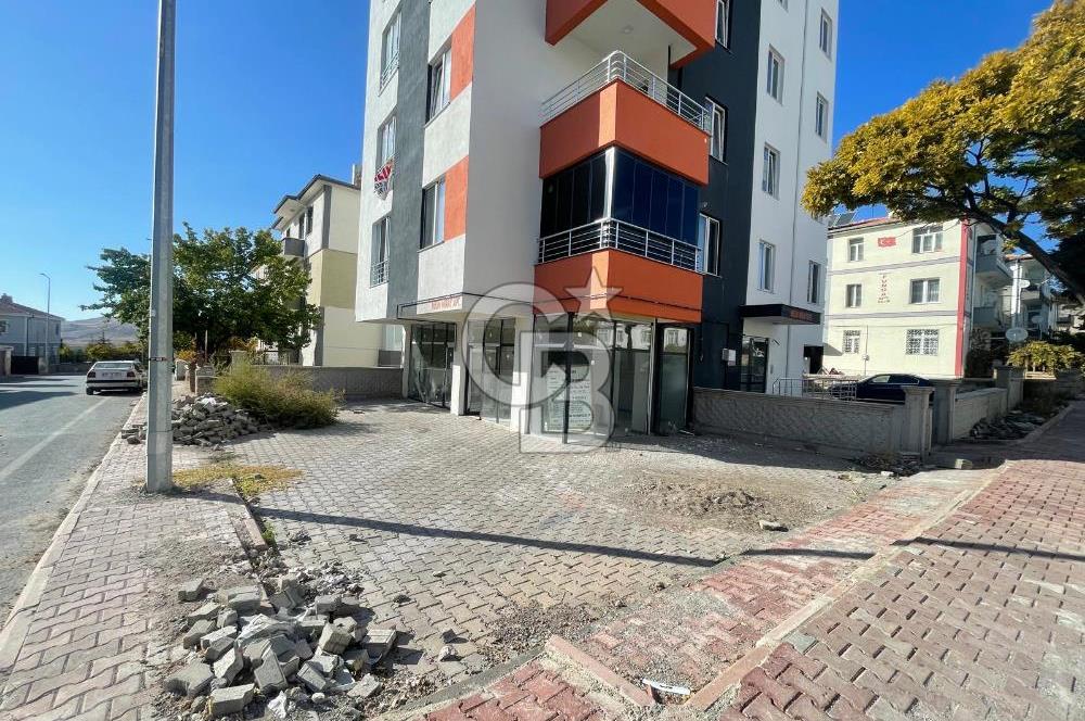 General Emirde 45 m2 Dükkan